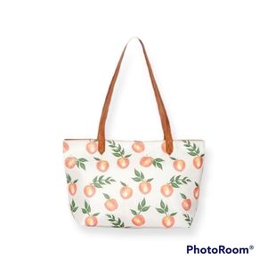 Thirty-One Gifts City Scene tote. NWT Peach Paradise